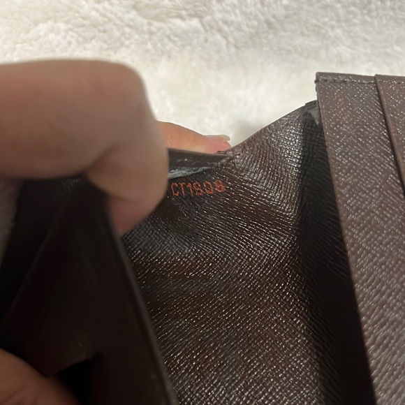 Louis Vuitton Damier Checkbook wallet with card slots Made in France - Picture 9 of 12